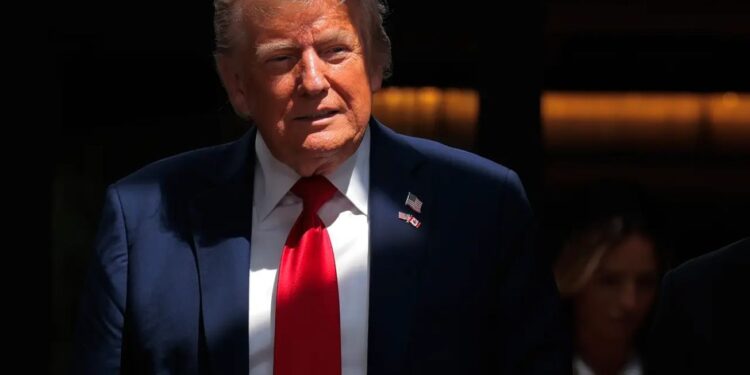 Trump faz promessa ao ditador do Irã em troca de rendição