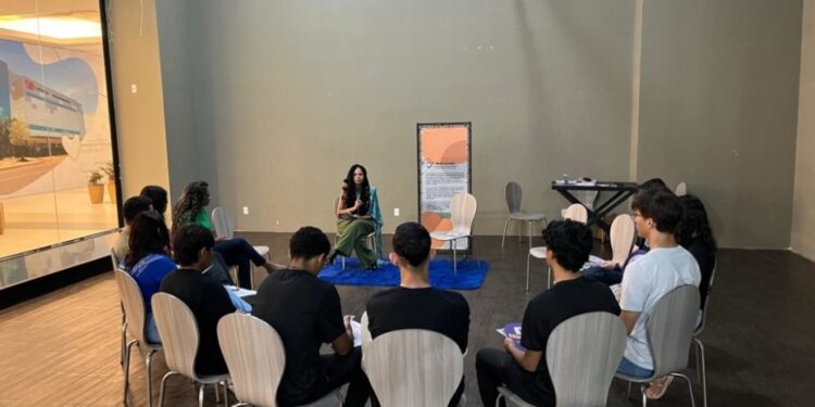 Palestra especial para universitários encerra atividades do evento “É do Boto, seu Doutor?”