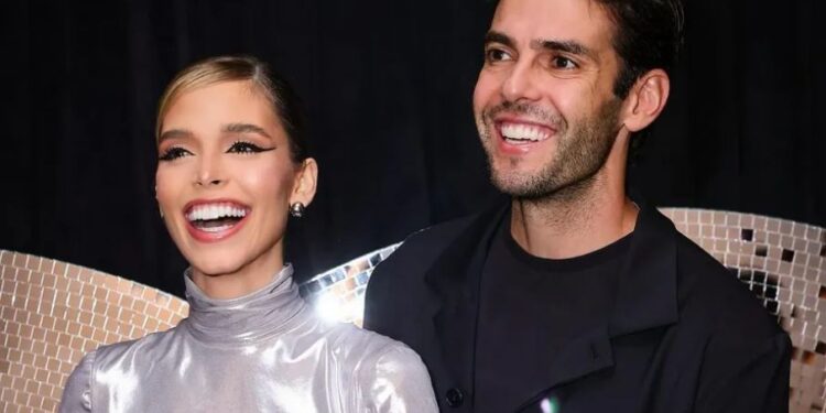 Esposa de Kaká revela motivo de não conta qual igreja frequenta