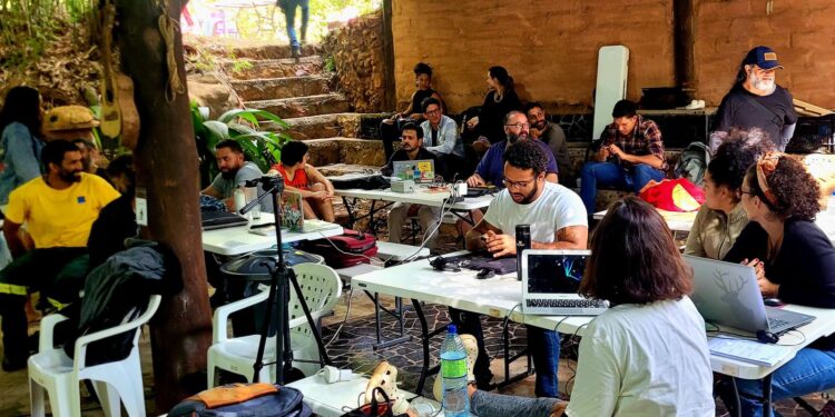 ONG desenvolve técnicas inovadoras de prevenção e combate ao fogo