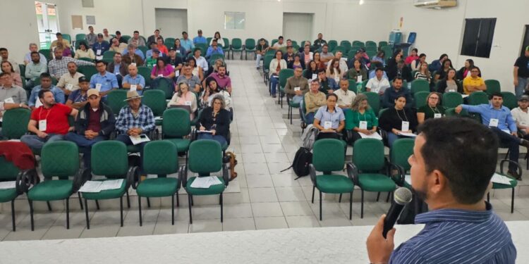 Governo de RO fortalece políticas para agricultura familiar em encontro estratégico