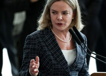 Gleisi diz que sanção dos EUA a Moraes tem repúdio total do governo