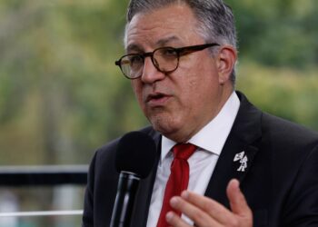 Padilha reafirma que tarifaço não fará Ministério da Saúde retaliar