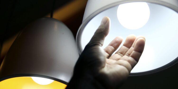 ONS: Brasil precisará de térmicas e da volta do horário de verão