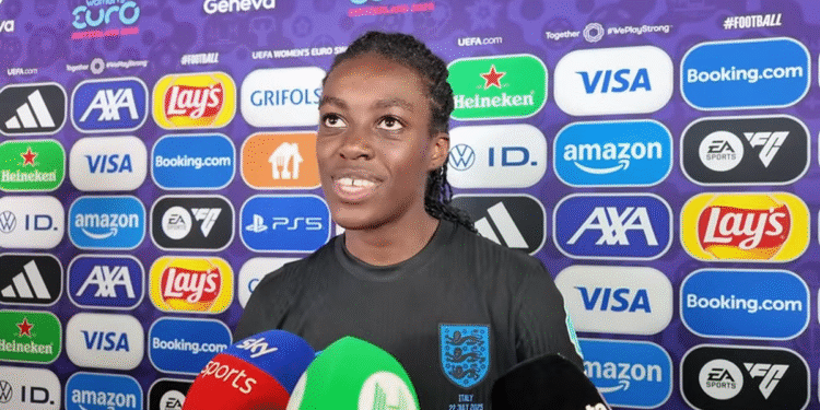 Atleta cristã demonstra sua fé em vitória na Euro Feminina 2025: “Toda glória a Deus”