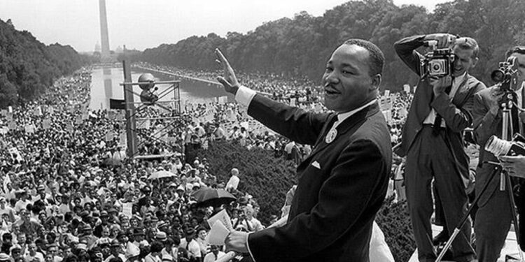 Governo Trump libera milhares de documentos sobre o assassinato de Martin Luther King Jr.