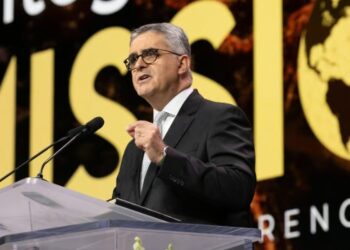 Pela primeira vez, brasileiro é eleito como presidente mundial da Igreja Adventista