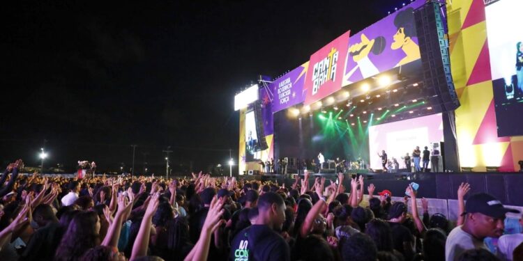 Pesquisa: Gospel é o gênero mais ouvido em Salvador, terra do axé