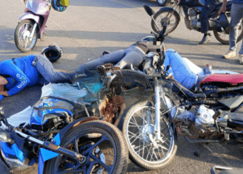 Mais um acidente no trânsito de Porto Velho: Colisão entre motos deixa três feridos na zona Leste