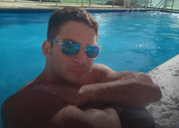 “Mais de 60 socos”: ex-jogador espanca namorada em elevador e alega surto de claustrofobia