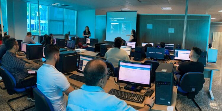 Governo de RO capacita servidores da Prefeitura de Porto Velho para uso do Sistema Eletrônico de Informações