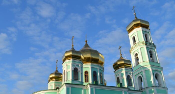 Rússia registrou 34 processos por “atividade missionária ilegal” nos primeiros quatro meses de 2025