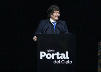 Discurso de Javier Milei em igreja gera críticas entre evangélicos argentinos