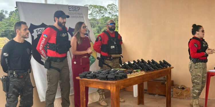 Capacitação em armamento e tiro é realizada para policiais penais em São Francisco do Guaporé e Ji-Paraná