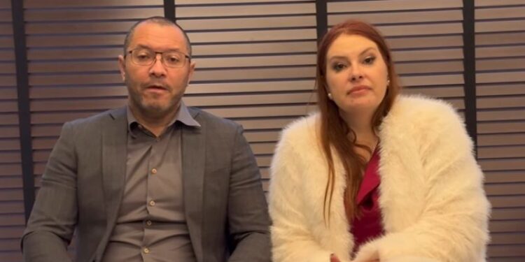 pastor admite adultério e esposa desabafa com ‘decepção’