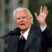 Entidade se desculpa por usar Billy Graham para atacar Trump