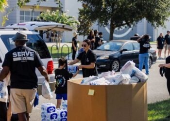 Igreja distribuirá 3 mil cestas e oferecerá oração a famílias carentes