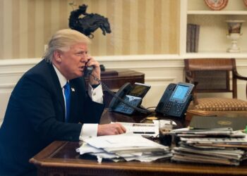 Trump envia recado à Justiça do Brasil: ‘Deixem Bolsonaro em paz’