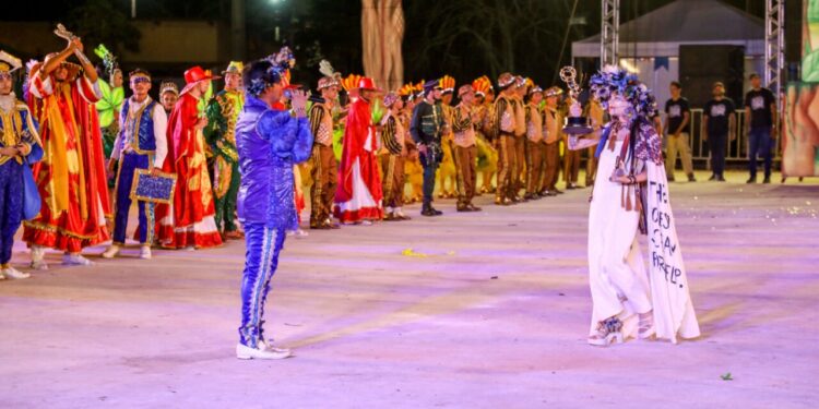 Nova Junina do Orgulho promete emocionar com tema “O Sonho de um Vaqueiro” no Arraial Flor do Maracujá