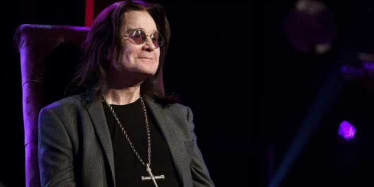 Ozzy Osbourne ganhou Bíblia de pastor e agradeceu por entender os Evangelhos