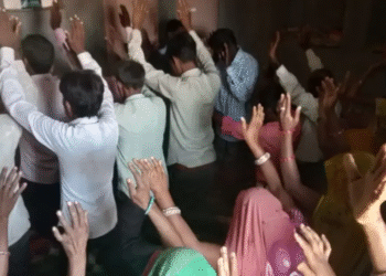 Bíblias queimadas e cristãos agredidos em ataque de extremistas hindus na Índia