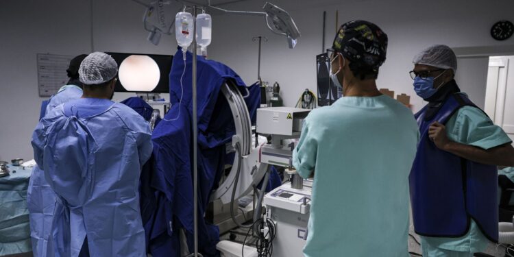 Mutirão Agora tem Especialistas faz mais de mil cirurgias em todo país