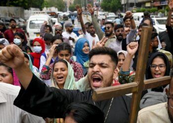 Tribunal absolve cristãos de acusações falsas de blasfêmia