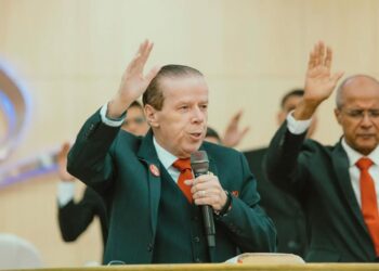 Pastor critica camisas de time na Assembleia: ‘Torcida mundana’