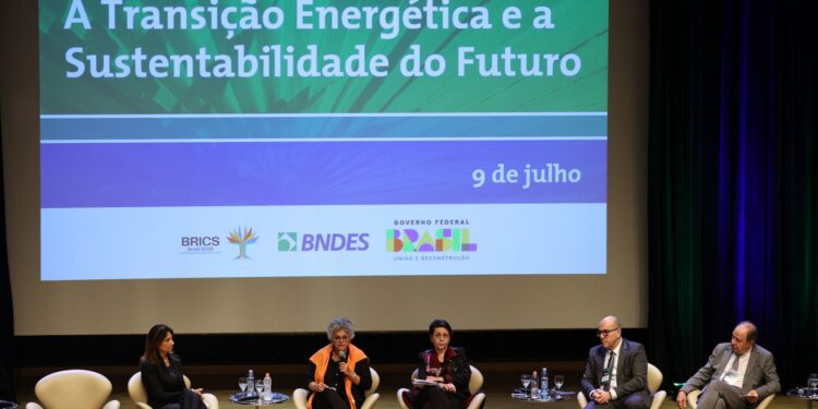 COP30: Brasil não está “maquiando” Belém, diz Tereza Campello