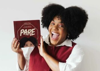Vitória Reis lança livro ‘Pare’, sobre proteção de crianças