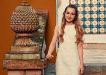 Esther Durán lança versão emocionante