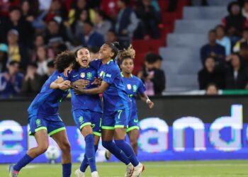 Em final emocionante, Brasil bate Colômbia e é campeão da Copa América