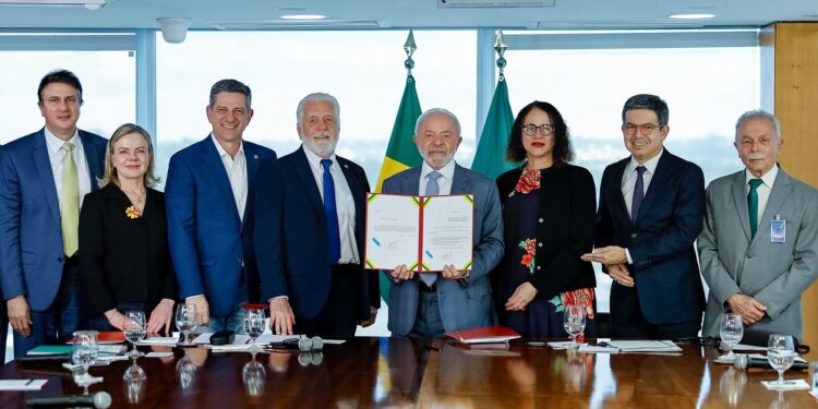 Lula sanciona liberação de R$ 22 bi de fundo para ciência e tecnologia