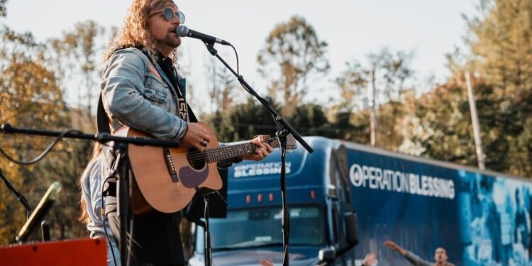 Governo cancela eventos de adoração de Sean Feucht no Canadá por “discurso de ódio”