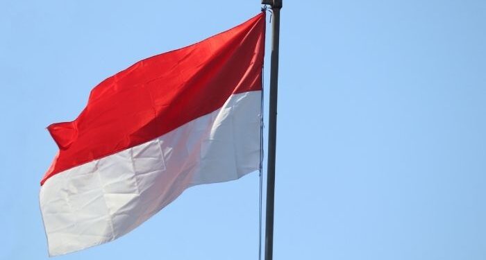 Igreja é invadida por muçulmanos e duas crianças ficam feridas na Indonésia