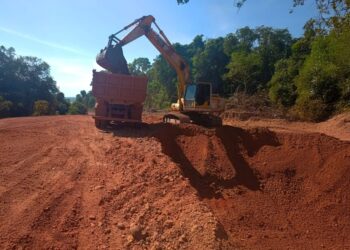 Obras do governo de RO seguem avançando na Rodovia-493, fortalecendo infraestrutura viária em Pimenta Bueno