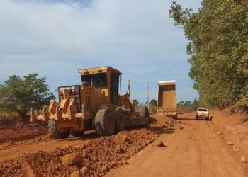 Obras de manutenção promovem melhores condições de tráfego na Linha 78-Sul, em São Miguel do Guaporé