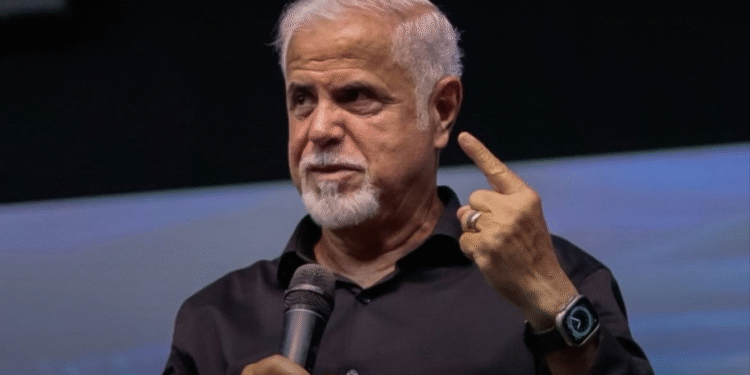 Pastor renuncia após 24 anos de ministério para tratar depressão