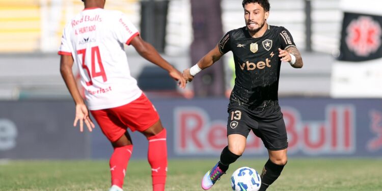 De olho no G4, Botafogo recebe Bragantino neste sábado pelo Brasileiro