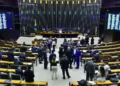 Bancada evangélica emite nota criticando o que considera ‘excessos’ do STF