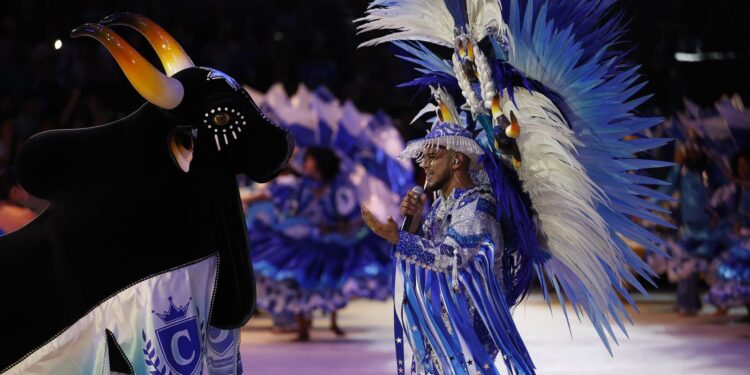 Parintins arrecada mais de 10 mil assinaturas em defesa da Amazônia