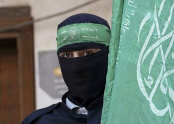 “Jogaram bombas em minha casa”