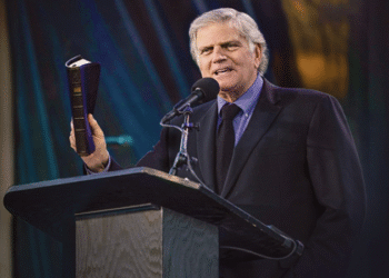 Franklin Graham denuncia silêncio global diante do massacre de cristãos na África