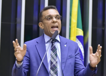 Otoni de Paula critica Malafaia e diz que Igreja Evangélica não é de Bolsonaro e nem de Lula