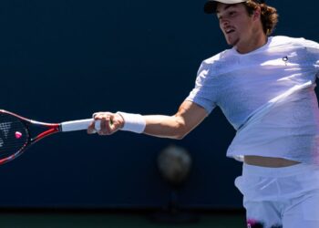 João Fonseca é superado por número 22 do mundo e se despede do US Open