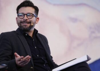 MP acusa Universal de assédio judicial contra jornalista JP Cuenca