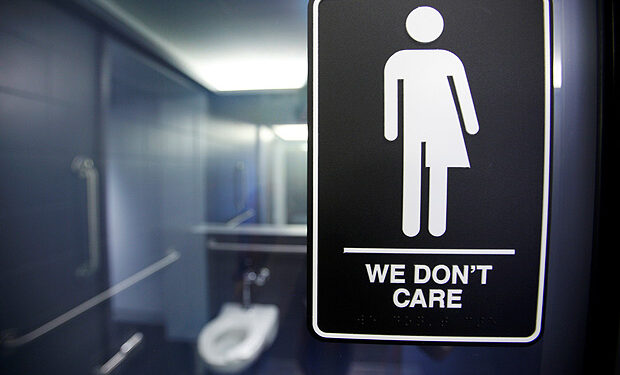 Justiça suspende lei que proibia banheiro neutro em igrejas de Belo Horizonte