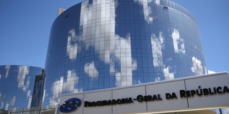 MPF pede suspensão de concurso da Marinha