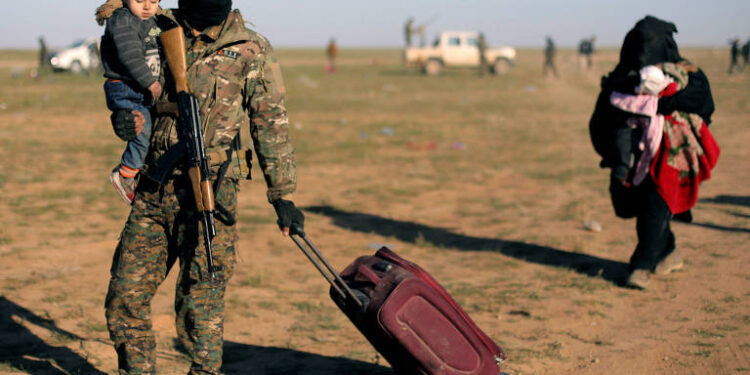 Terrorista do Estado Islâmico deixa o grupo ao ser impactado por ação de missionários