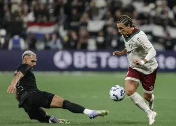 Brasileiro: Fluminense e Corinthians medem forças no Maracanã